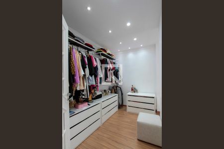 Apartamento à venda com 194m², 4 quartos e 2 vagasCloset Quarto 3 suíte