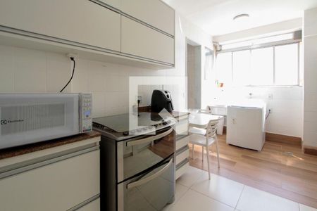 Apartamento à venda com 194m², 4 quartos e 2 vagasCozinha