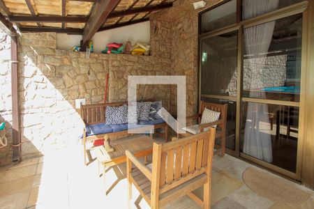 Apartamento à venda com 194m², 4 quartos e 2 vagasVaranda