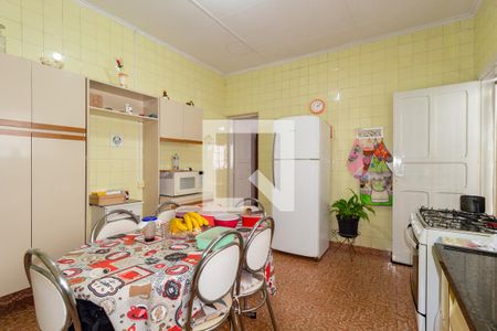 Casa à venda com 307m², 2 quartos e 2 vagasCozinha