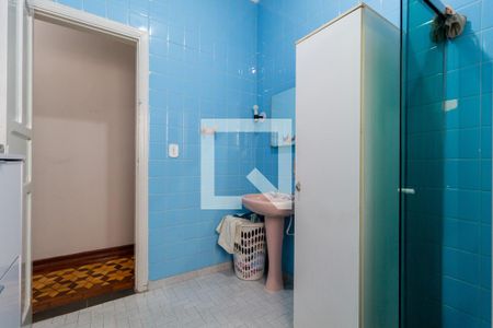 Casa à venda com 307m², 2 quartos e 2 vagasBanheiro