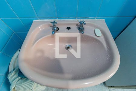 Casa à venda com 307m², 2 quartos e 2 vagasBanheiro