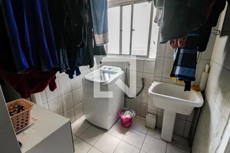 Apartamento à venda com 74m², 2 quartos e 1 vagaÁrea de Serviço
