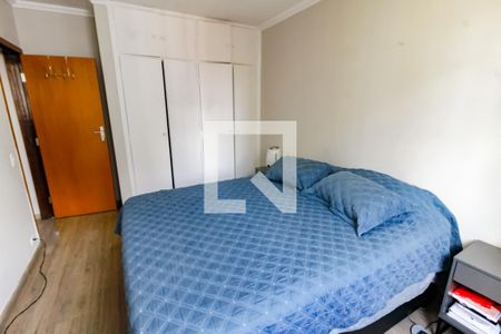 Apartamento à venda com 74m², 2 quartos e 1 vagaQuarto 2