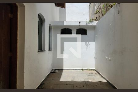 Casa para alugar com 98m², 2 quartos e 2 vagasArea de serviço