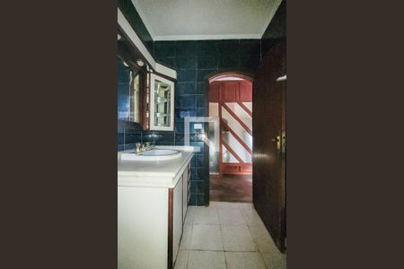 Casa para alugar com 98m², 2 quartos e 2 vagasBanheiro da suíte