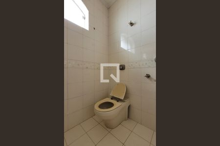 Casa para alugar com 98m², 2 quartos e 2 vagasBanheiro da suíte 2