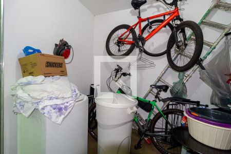 Casa à venda com 250m², 4 quartos e 2 vagasQuarto de Serviço