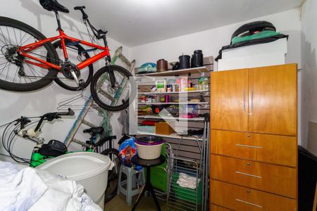 Casa à venda com 250m², 4 quartos e 2 vagasQuarto de Serviço