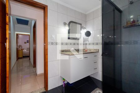 Casa à venda com 250m², 4 quartos e 2 vagasBanheiro