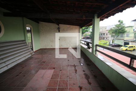 Casa à venda com 256m², 3 quartos e 2 vagasTerraço