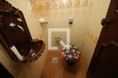 Casa à venda com 256m², 3 quartos e 2 vagasLavabo