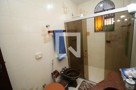 Casa à venda com 256m², 3 quartos e 2 vagasBanheiro da Suíte 1