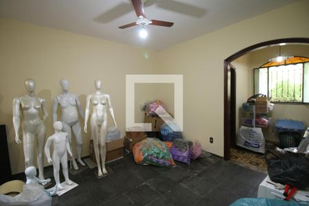 Casa à venda com 256m², 3 quartos e 2 vagasQuarto 2 - Suíte