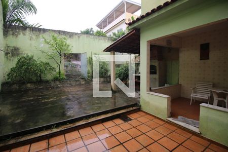 Casa à venda com 256m², 3 quartos e 2 vagasÁrea Externa