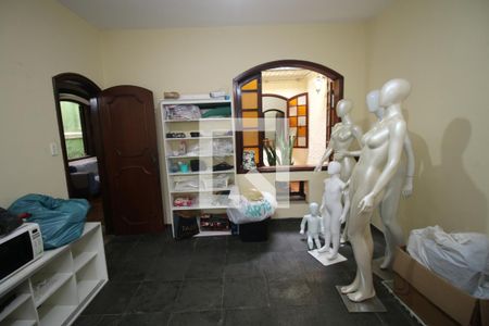 Casa à venda com 256m², 3 quartos e 2 vagasQuarto 2 - Suíte