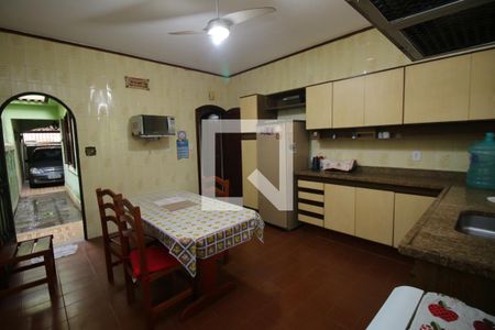 Casa à venda com 256m², 3 quartos e 2 vagasCozinha