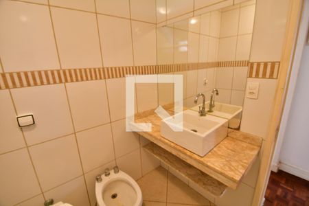 Casa à venda com 160m², 2 quartos e 5 vagasBanheiro