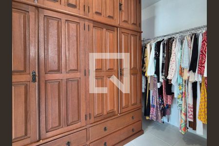 Casa à venda com 688m², 4 quartos e 3 vagasCloset do Quarto 1