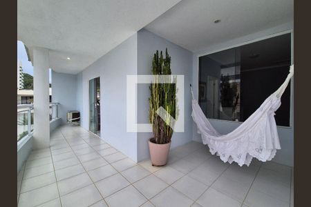 Casa à venda com 688m², 4 quartos e 3 vagasVaranda do Quarto 1