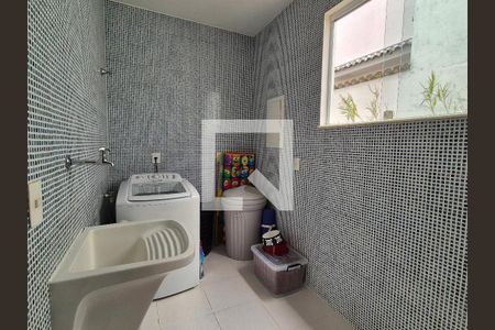 Casa à venda com 688m², 4 quartos e 3 vagasÁrea de Serviço