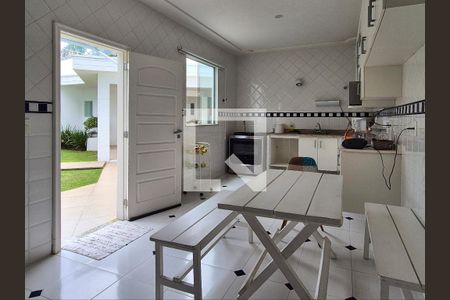 Casa à venda com 688m², 4 quartos e 3 vagasCozinha