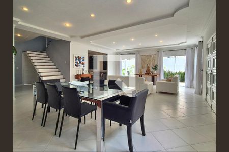 Sala de casa à venda com 4 quartos, 688m² em Recreio dos Bandeirantes, Rio de Janeiro