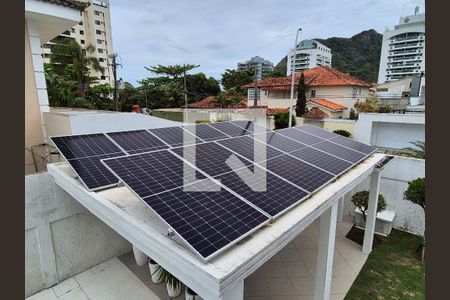 Casa à venda com 688m², 4 quartos e 3 vagasÁrea Externa