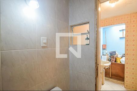 Casa à venda com 206m², 3 quartos e 5 vagasBanheiro de serviço