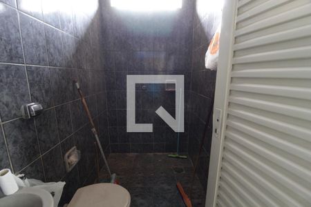 Casa para alugar com 350m², 7 quartos e 5 vagasBanheiro 2