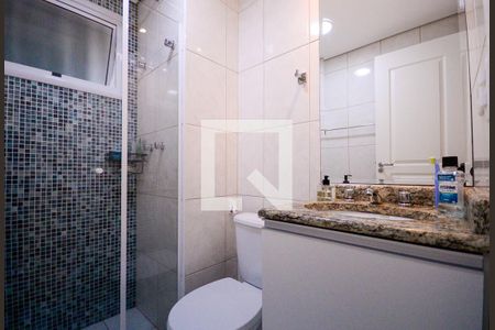 Apartamento à venda com 70m², 3 quartos e 1 vaga Apartamento à venda com 70m², 3 quartos e 1 vagaBanheiro Social
