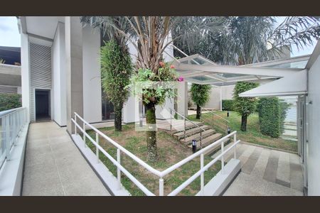 Apartamento à venda com 175m², 3 quartos e 4 vagas Apartamento à venda com 175m², 3 quartos e 4 vagasÁrea comum