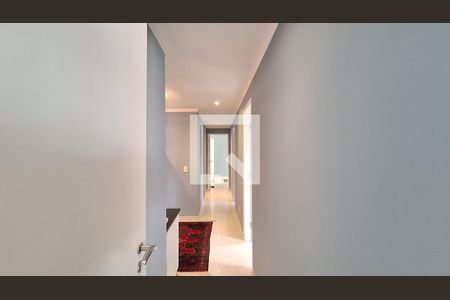 Apartamento à venda com 175m², 3 quartos e 4 vagas Apartamento à venda com 175m², 3 quartos e 4 vagasCorredor