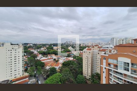 Apartamento à venda com 175m², 3 quartos e 4 vagas Apartamento à venda com 175m², 3 quartos e 4 vagasVista