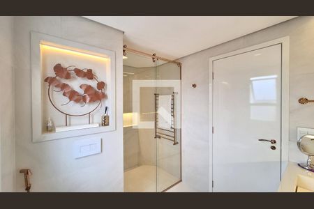 Apartamento à venda com 175m², 3 quartos e 4 vagas Apartamento à venda com 175m², 3 quartos e 4 vagasBanheiro da Suíte 3