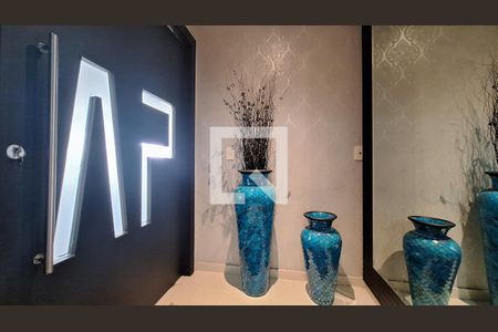 Apartamento à venda com 175m², 3 quartos e 4 vagas Apartamento à venda com 175m², 3 quartos e 4 vagasHall social