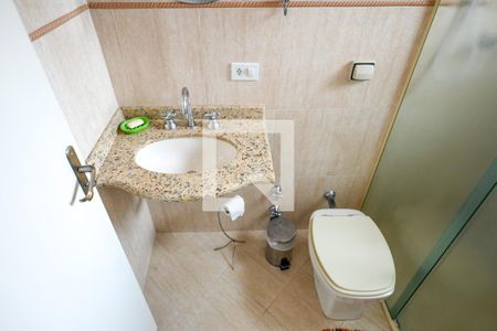 Casa à venda com 175m², 4 quartos e 4 vagasBanheiro - Quarto 2