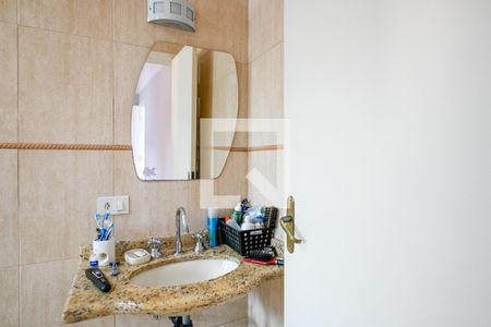 Casa à venda com 175m², 4 quartos e 4 vagasBanheiro - Quarto