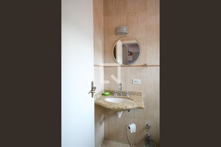 Casa à venda com 175m², 4 quartos e 4 vagasBanheiro - Quarto 2