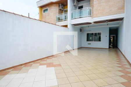 Casa à venda com 175m², 4 quartos e 4 vagasÁrea comum