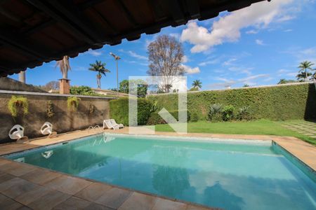 Casa à venda com 2000m², 4 quartos e 10 vagasPiscina