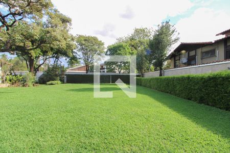 Casa à venda com 2000m², 4 quartos e 10 vagasQuadra