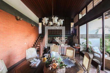 Casa à venda com 2000m², 4 quartos e 10 vagasSala de Jantar