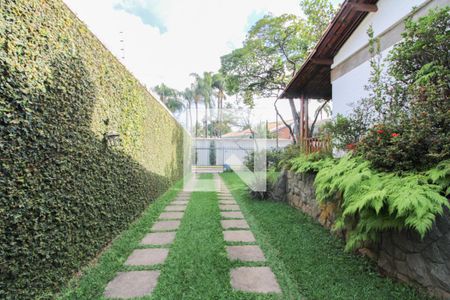 Casa à venda com 2000m², 4 quartos e 10 vagasEntrada Garagem