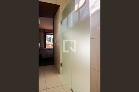 Casa à venda com 2000m², 4 quartos e 10 vagasBanheiro da Suíte 2