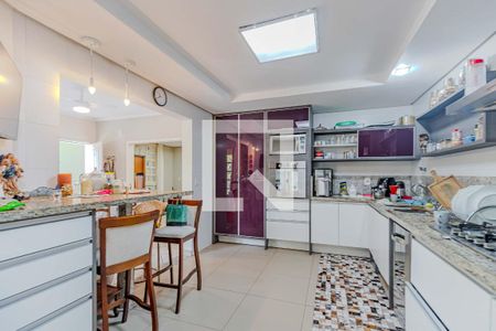 Casa à venda com 409m², 4 quartos e 5 vagasCozinha