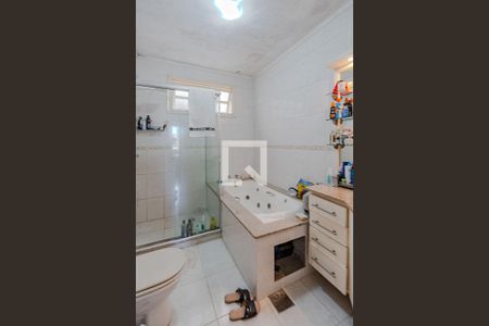 Casa à venda com 409m², 4 quartos e 5 vagasBanheiro do Quarto 4