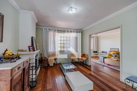 Sala de casa à venda com 4 quartos, 409m² em Camaquã, Porto Alegre