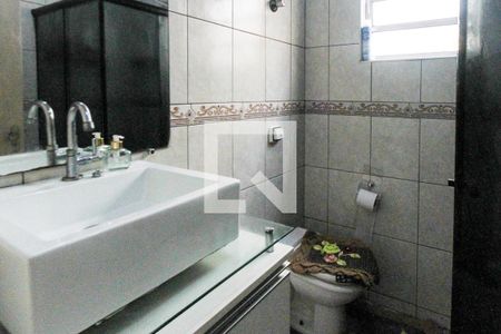 Casa à venda com 187m², 2 quartos e 2 vagas Casa à venda com 187m², 2 quartos e 2 vagasBanheiro