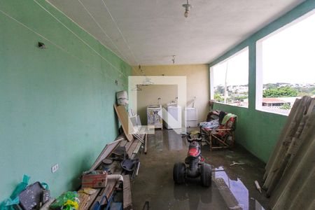 Casa à venda com 187m², 2 quartos e 2 vagas Casa à venda com 187m², 2 quartos e 2 vagasÁrea de Serviço